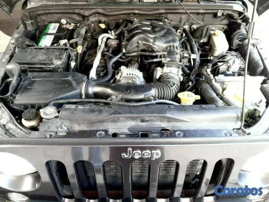 2014 Jeep Wrangler — foto 6 / 10
