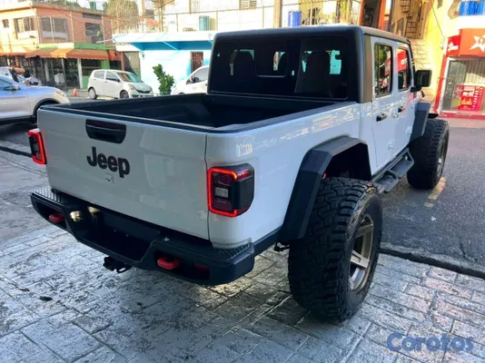 2024 Jeep Gladiator — foto 2 / 5