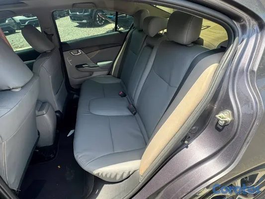 2014 Honda Civic — foto 8 / 13