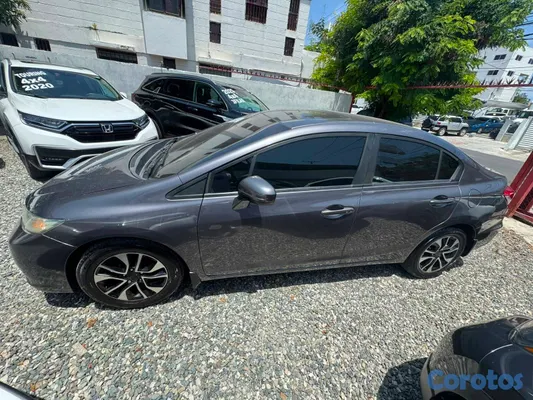 2014 Honda Civic — foto 9 / 13