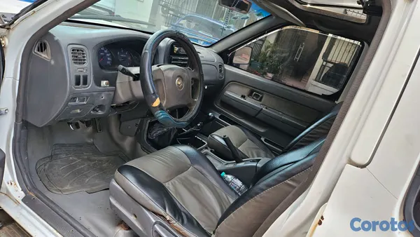 2003 Nissan Frontier — foto 6 / 8