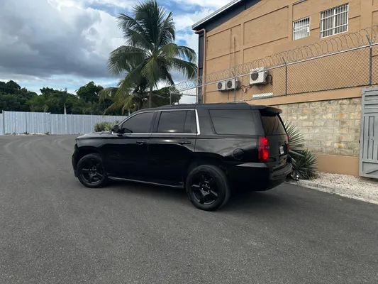 2015 Chevrolet Tahoe — foto 2 / 10