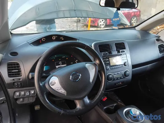 2014 Nissan Leaf — foto 5 / 9