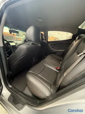 2014 Hyundai Avante — foto 4 / 9