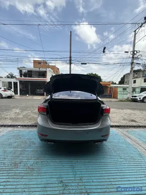 2014 Hyundai Avante — foto 5 / 9
