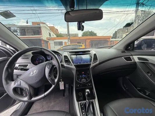 2014 Hyundai Avante — foto 9 / 9