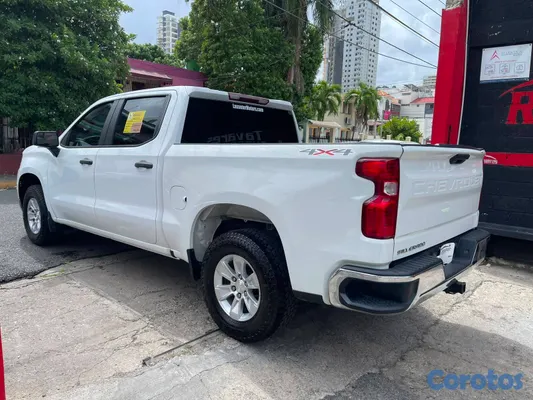 2022 Chevrolet Silverado — foto 9 / 9