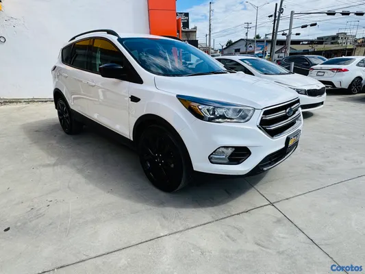 2019 Ford Escape — foto 2 / 10