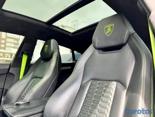 2019 Lamborghini Urus — foto 4 / 13