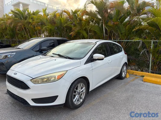 2016 Ford Focus — foto 3 / 3