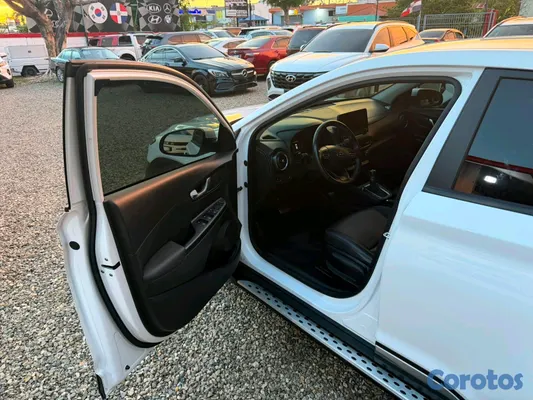 2021 Hyundai KONA — foto 8 / 11