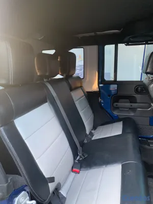 2010 Jeep Rubicon — foto 3 / 12