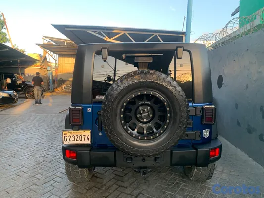 2010 Jeep Rubicon — foto 4 / 12