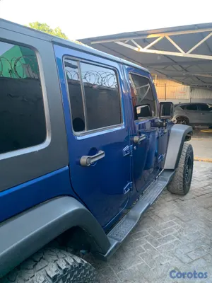 2010 Jeep Rubicon — foto 7 / 12