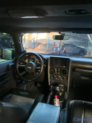 2010 Jeep Rubicon — foto 8 / 12