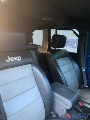 2010 Jeep Rubicon — foto 10 / 12