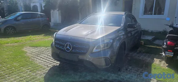 2019 Mercedes Clase GLA — foto 3 / 16