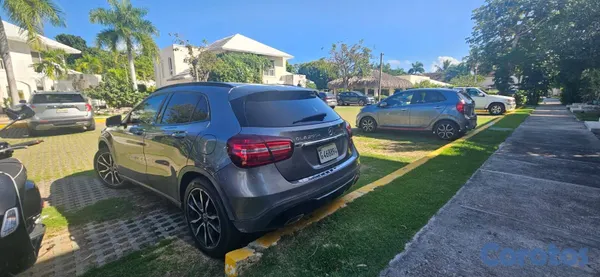 2019 Mercedes Clase GLA — foto 4 / 16