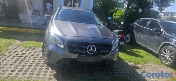 2019 Mercedes Clase GLA — foto 6 / 16
