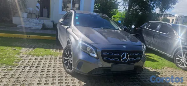 2019 Mercedes Clase GLA — foto 9 / 16
