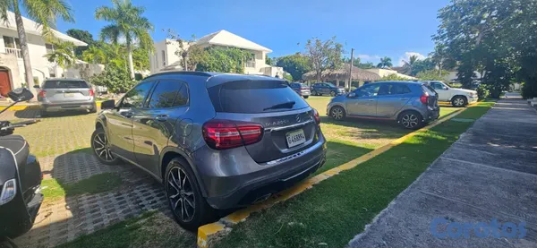 2019 Mercedes Clase GLA — foto 15 / 16