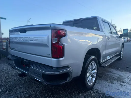 2020 Chevrolet Silverado — foto 3 / 8