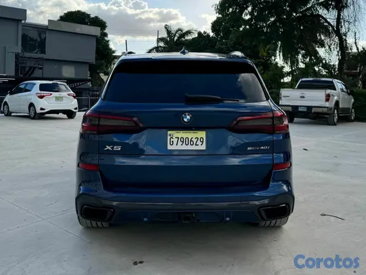 2020 BMW Serie X — foto 3 / 10