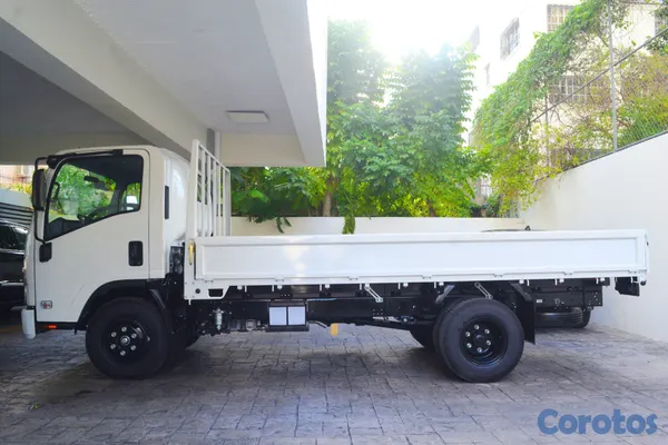 2026 Isuzu NPR Cama Larga — foto 6 / 10