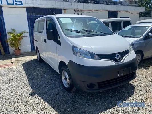 2019 Nissan NV — foto 2 / 9