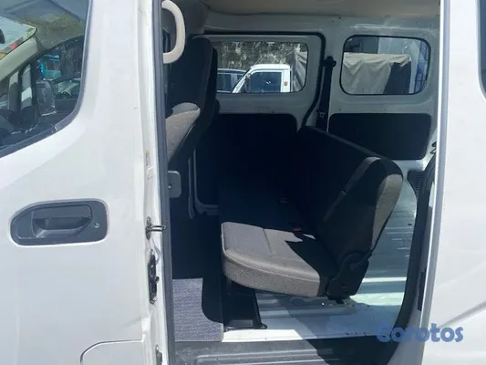 2019 Nissan NV — foto 6 / 9