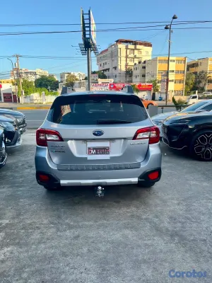2016 Subaru Outback — foto 8 / 14
