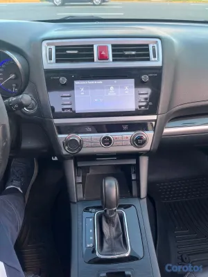 2016 Subaru Outback — foto 12 / 14