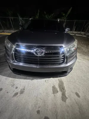 2015 Toyota Highlander — foto 6 / 10