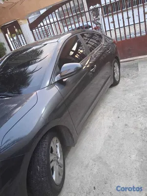 2020 Hyundai Elantra — foto 5 / 9
