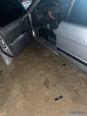 2000 Toyota Starlet — foto 7 / 20
