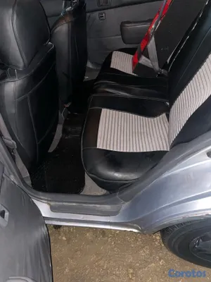 2000 Toyota Starlet — foto 10 / 20