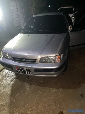 2000 Toyota Starlet — foto 15 / 20