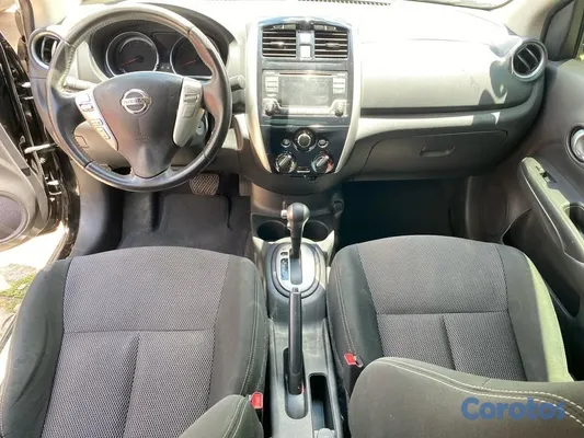 2017 Nissan Versa — foto 6 / 10