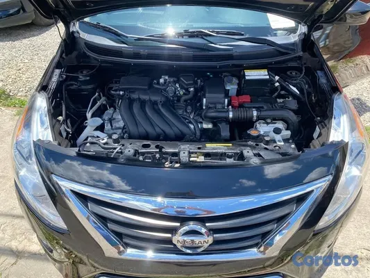 2017 Nissan Versa — foto 9 / 10