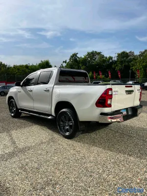 2022 Toyota Hilux — foto 5 / 11