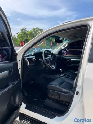 2022 Toyota Hilux — foto 8 / 11