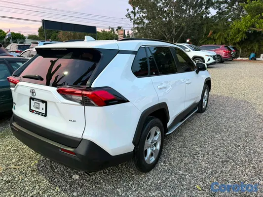 2020 Toyota Rav-4 — foto 4 / 9