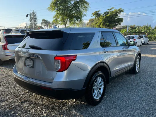2020 Ford Explorer — foto 3 / 9
