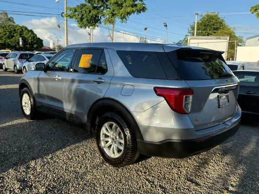 2020 Ford Explorer — foto 4 / 9