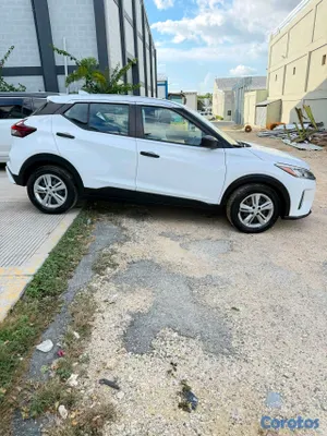 2023 Nissan Kicks