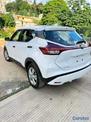 2023 Nissan Kicks — foto 3 / 6