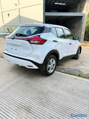 2023 Nissan Kicks — foto 5 / 6