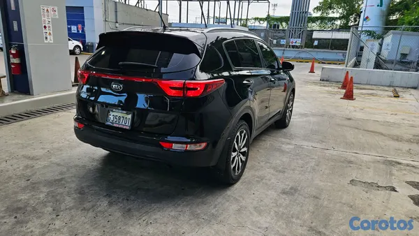 2017 Kia Sportage — foto 3 / 10