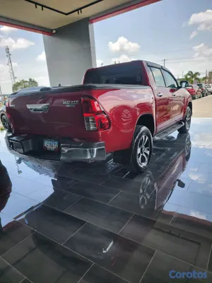 2020 Toyota Hilux — foto 6 / 7