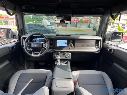 2022 Ford Bronco — foto 4 / 11